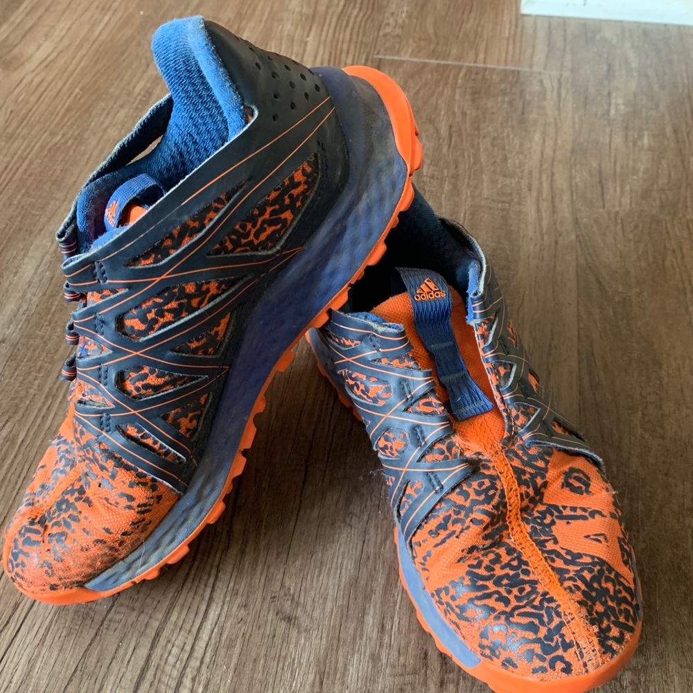 Boys sneakers